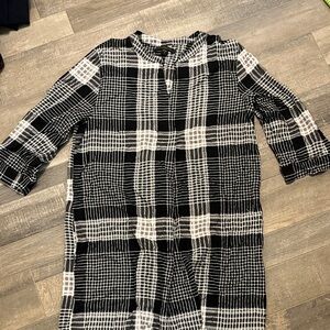 Donna Karan Black and White Long Sleeve Dress